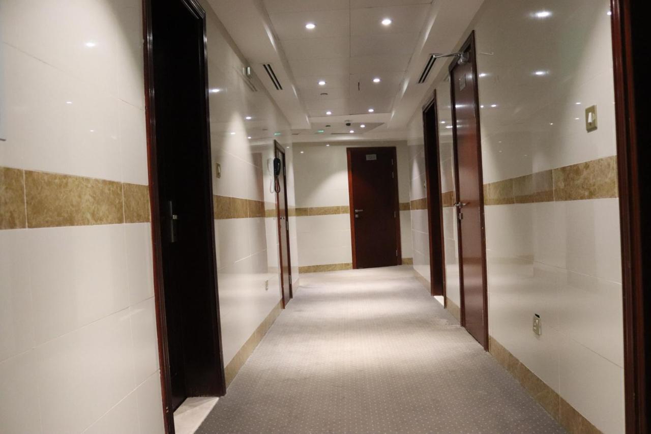 Buraq Hotel Дубай Экстерьер фото
