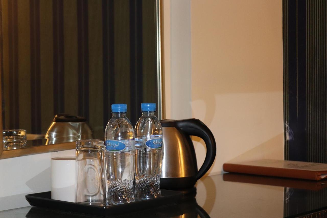 Buraq Hotel Дубай Экстерьер фото