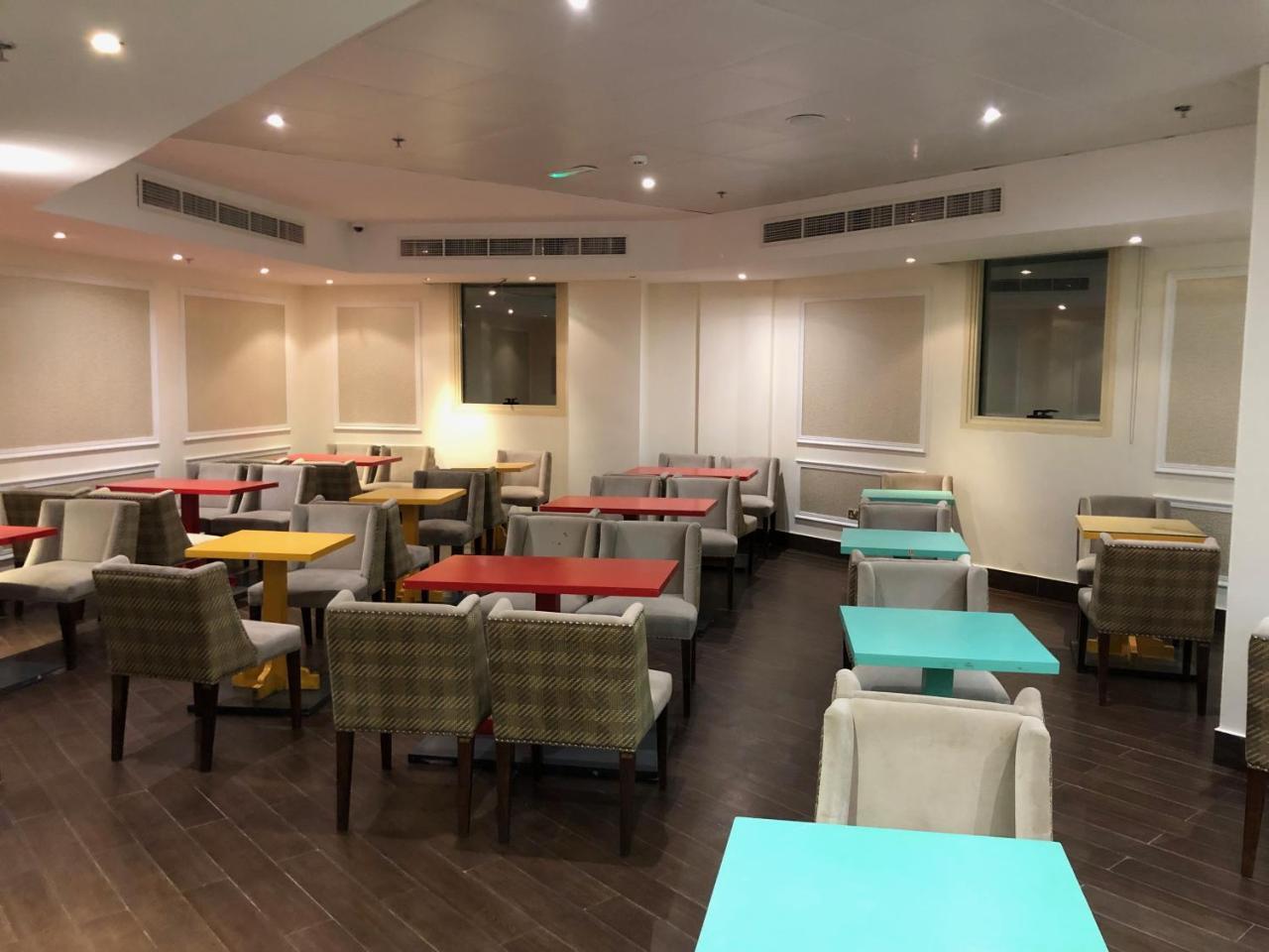 Buraq Hotel Дубай Экстерьер фото