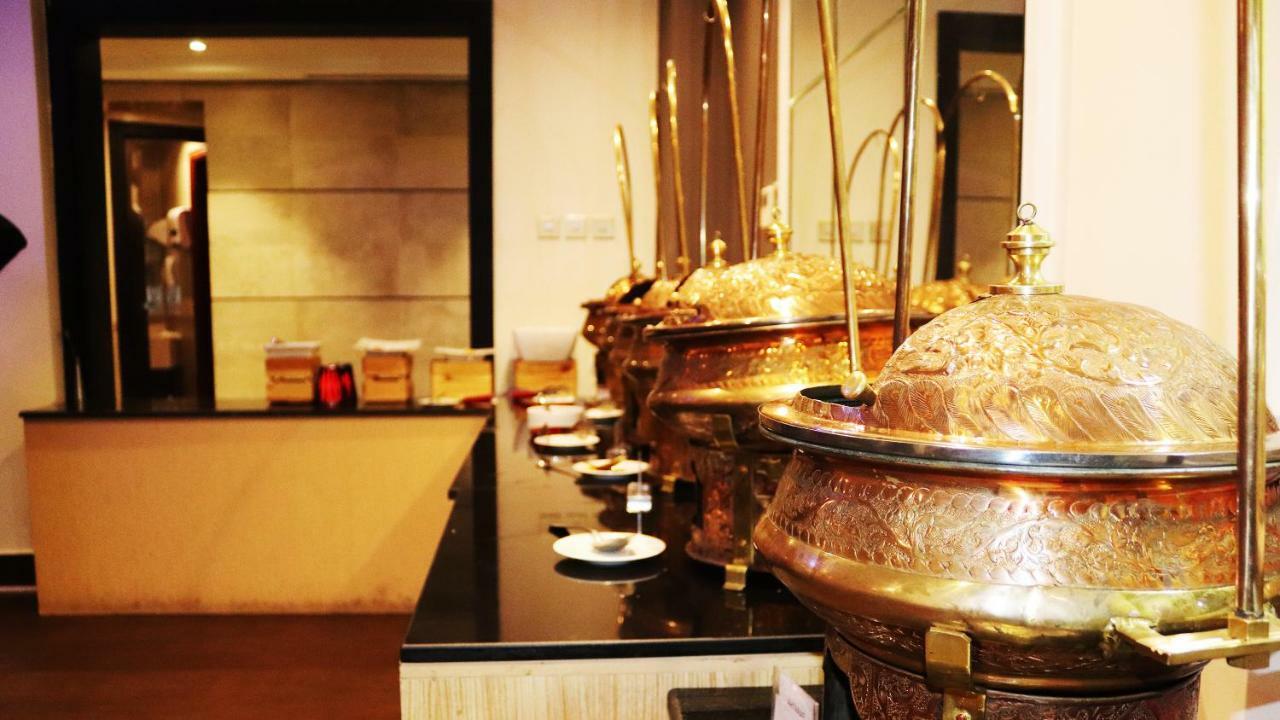 Buraq Hotel Дубай Экстерьер фото
